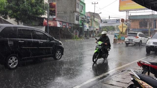 BMKG Imbau Warga Waspada, Hujan Berpotensi Guyur Lingga hingga Beberapa Hari ke Depan