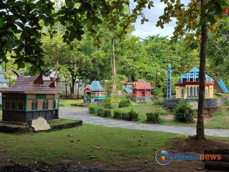 Menyusuri Nusantara di Taman Miniatur Rumah Adat Batam, Wisata Edukasi yang Gratis dan Menarik