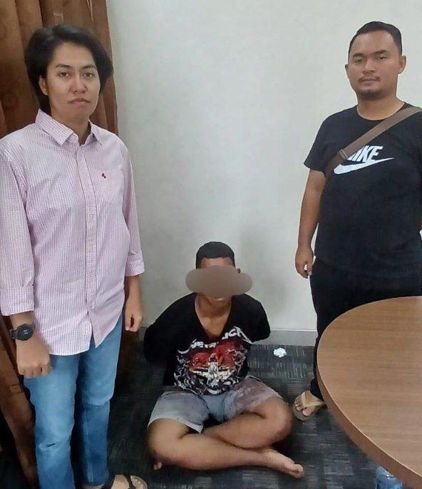 Pria 18 Tahun Diamankan di Bandara Hang Nadim Batam dengan Pisau, Diduga Terlibat Insiden Penusukan Ibunya
