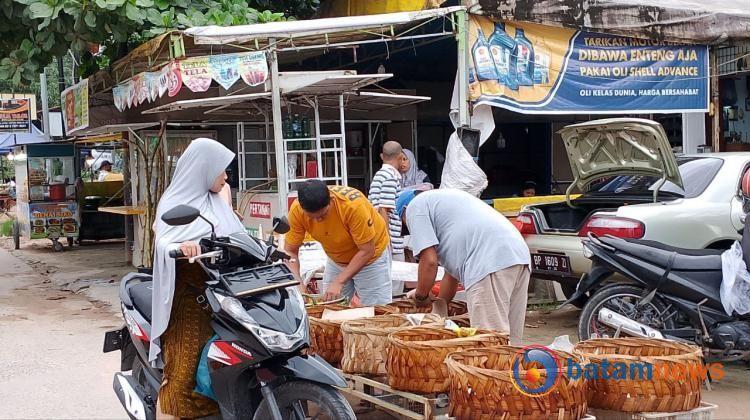 Cari Ikan Asin Berkualitas di Batam, Yuk Mampir ke Lapak Pak Tono di Pasar Kaget Tiban